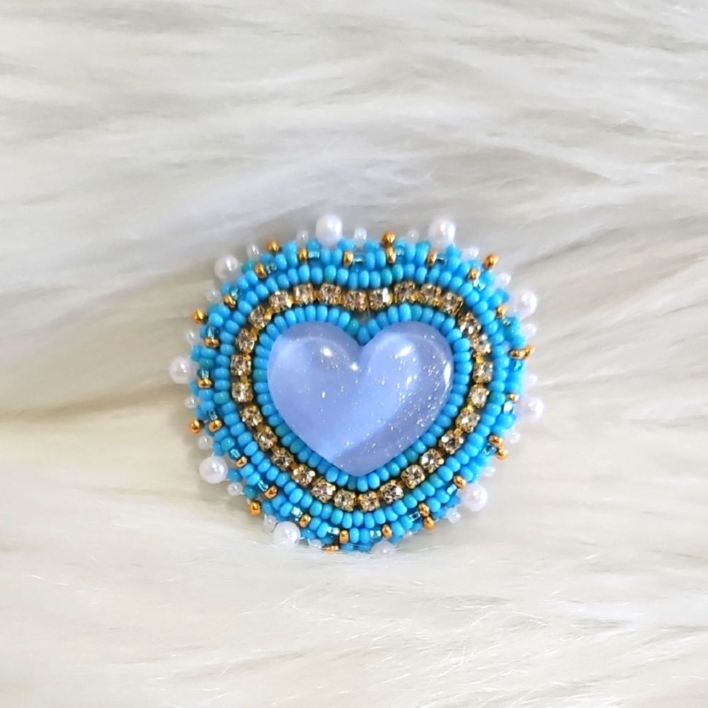 Beaded Heart Phone Grip with Blue and Gold Accents